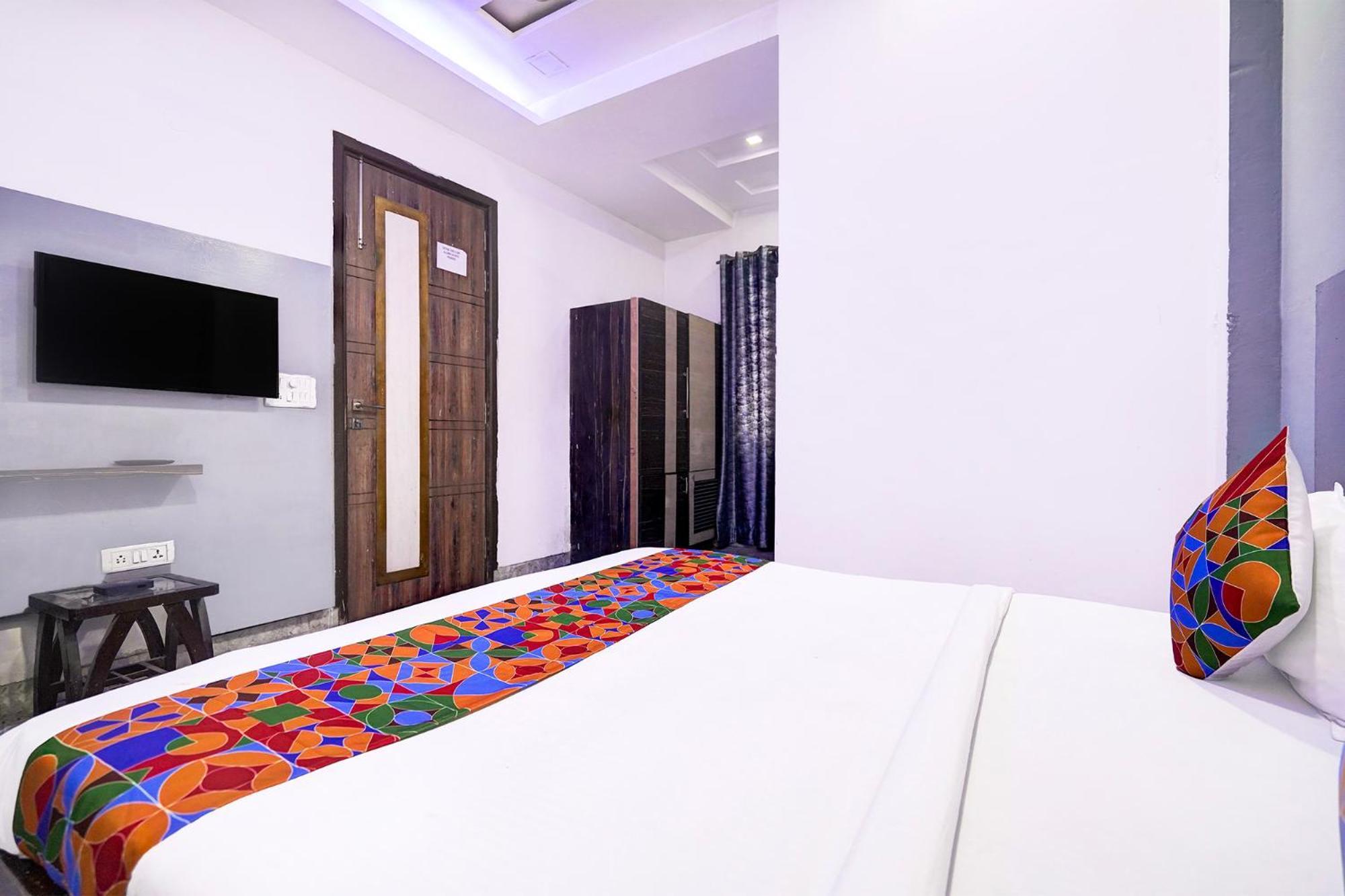 Fabhotel Season Grand Delhi  Buitenkant foto
