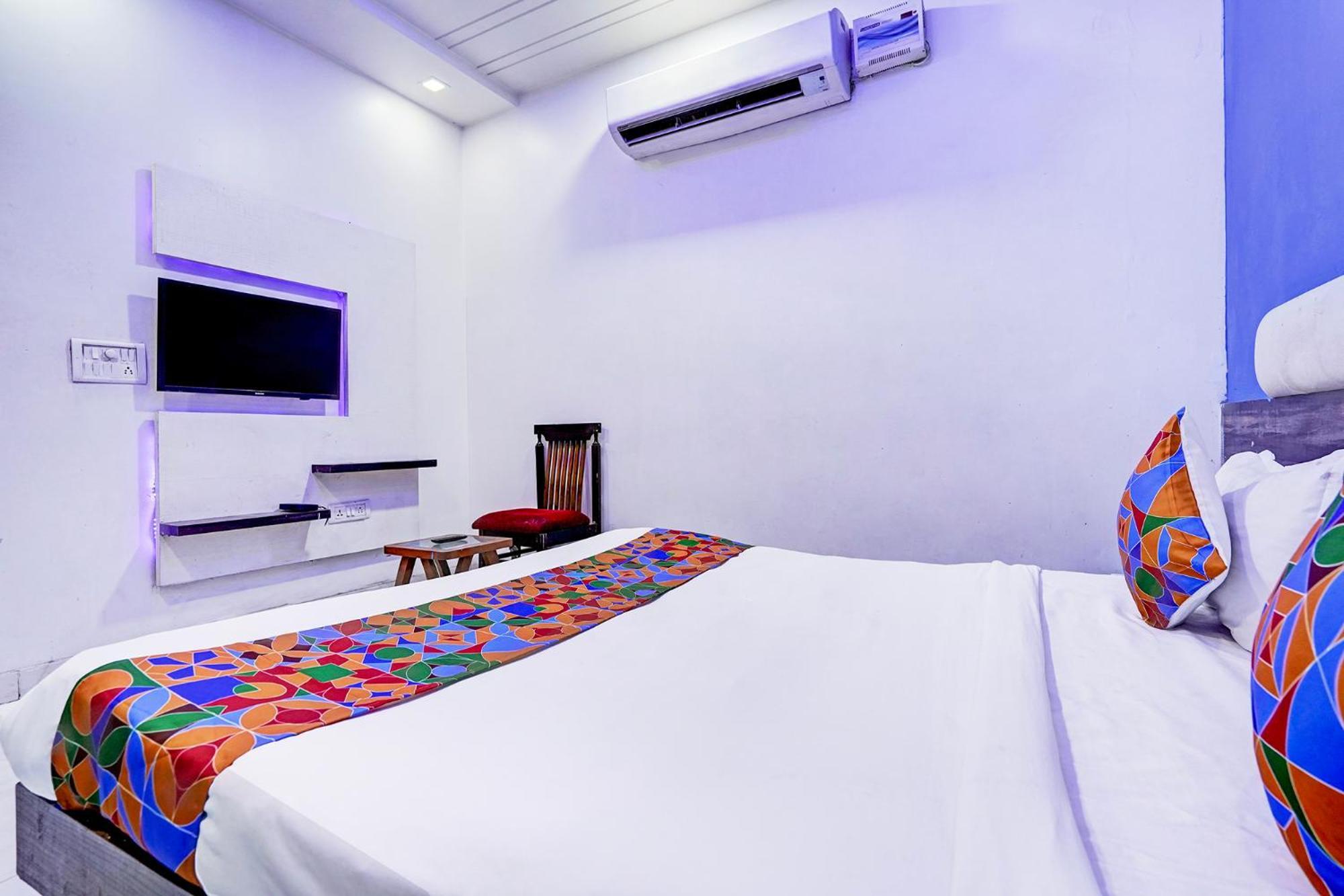 Fabhotel Season Grand Delhi  Buitenkant foto