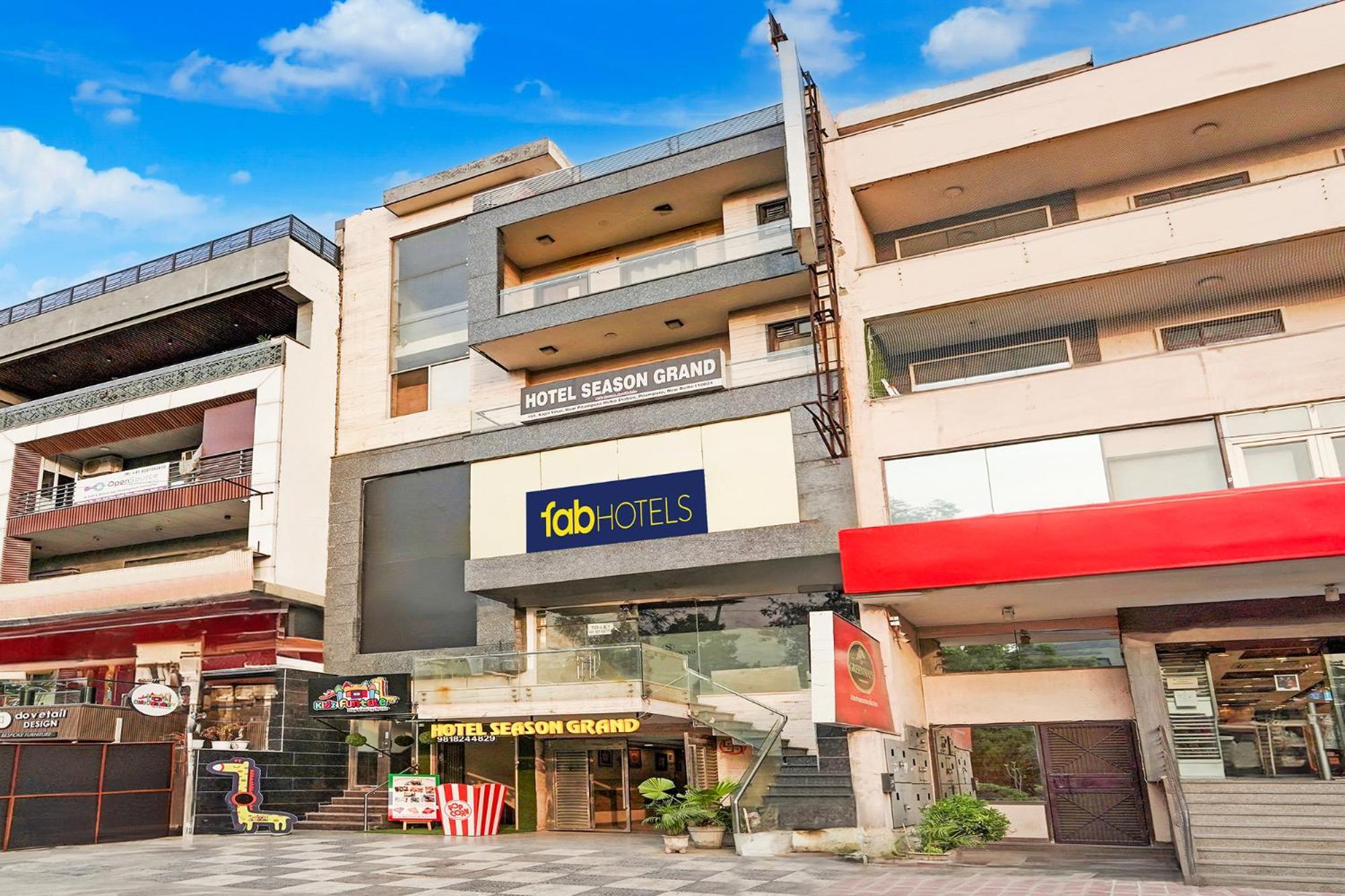 Fabhotel Season Grand Delhi  Buitenkant foto